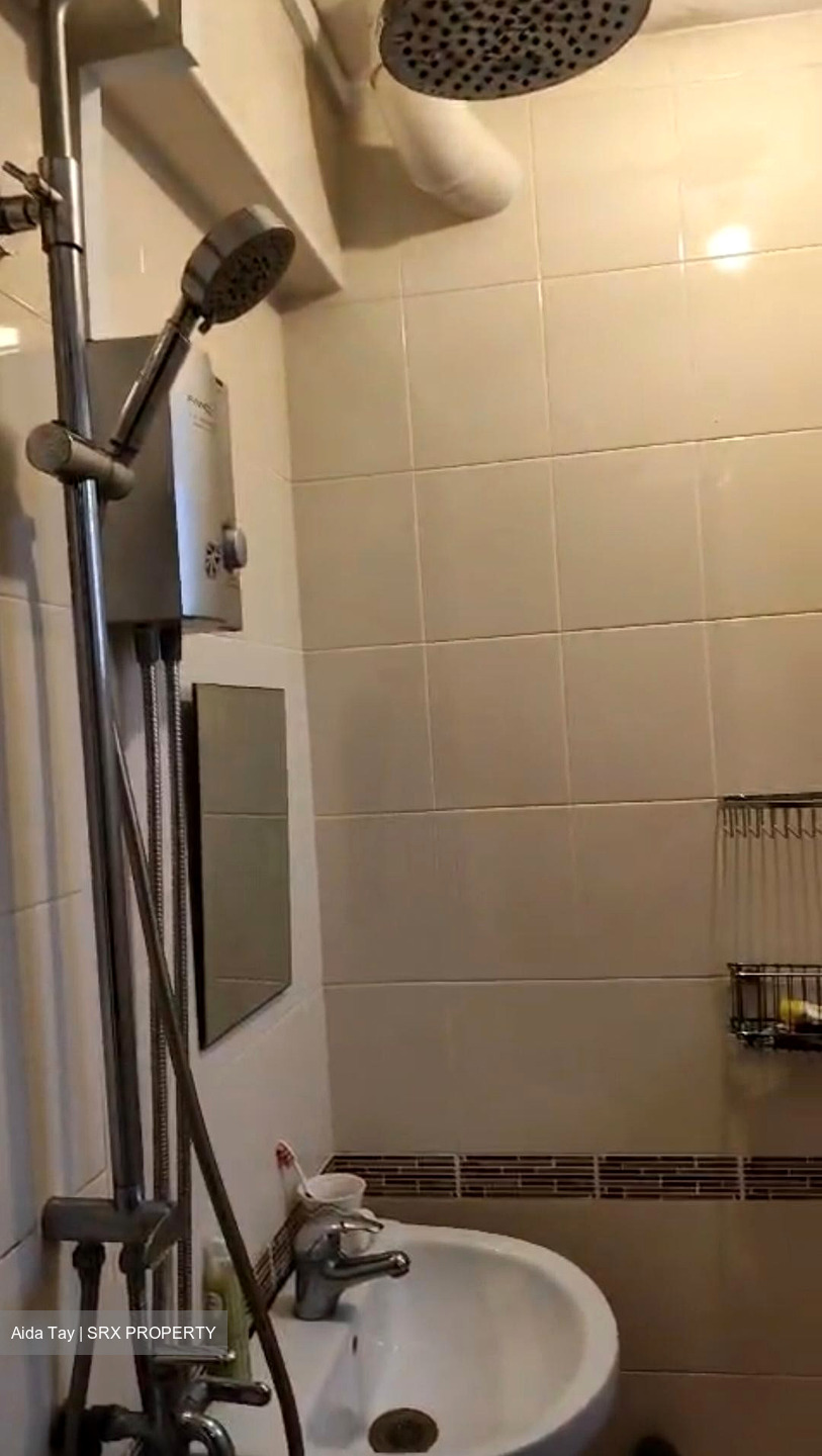 Jurong East Street 13 (Jurong East),  #572159651